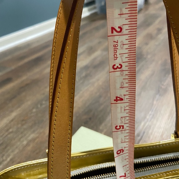 Authentic Louis Vuitton Vernis tote - Picture 14 of 16